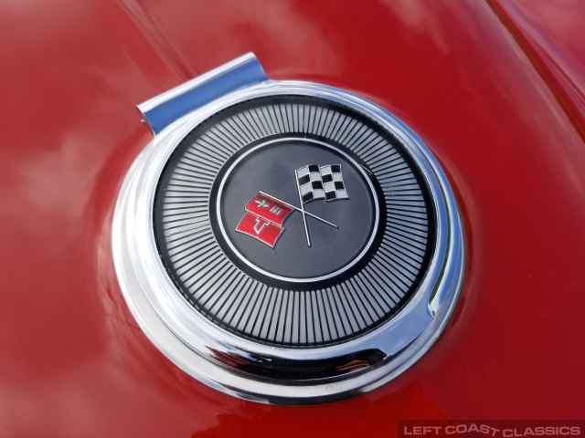 1965-corvette-stingray-049.jpg