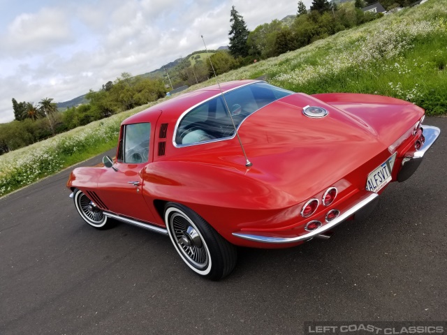 1965-corvette-stingray-171.jpg