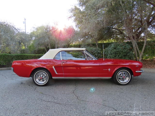 1965-ford-mustang-convertible-037.jpg