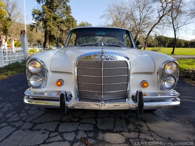 1965-mercedes-benz-220se-002.jpg