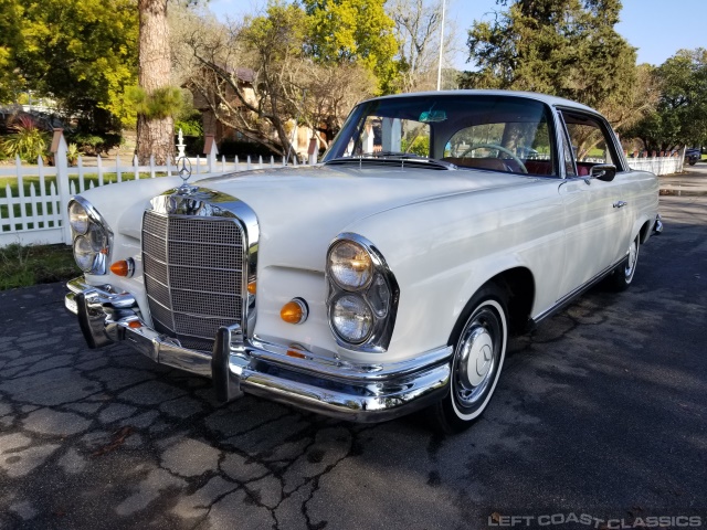 1965-mercedes-benz-220se-006.jpg