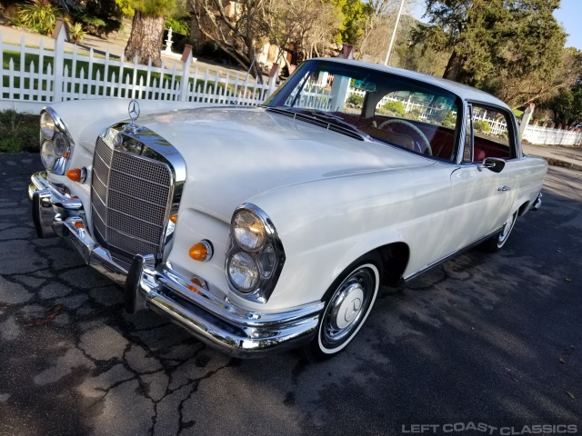 1965-mercedes-benz-220se-007.jpg