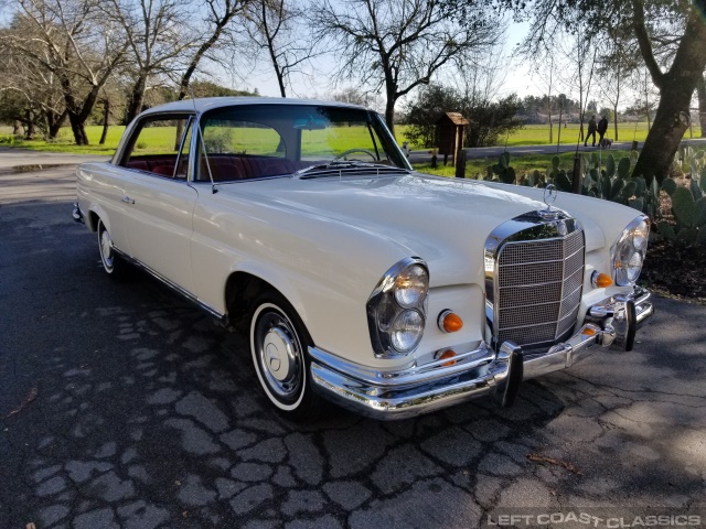 1965-mercedes-benz-220se-030.jpg