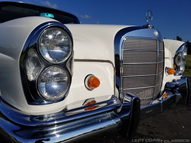 1965-mercedes-benz-220se-031.jpg