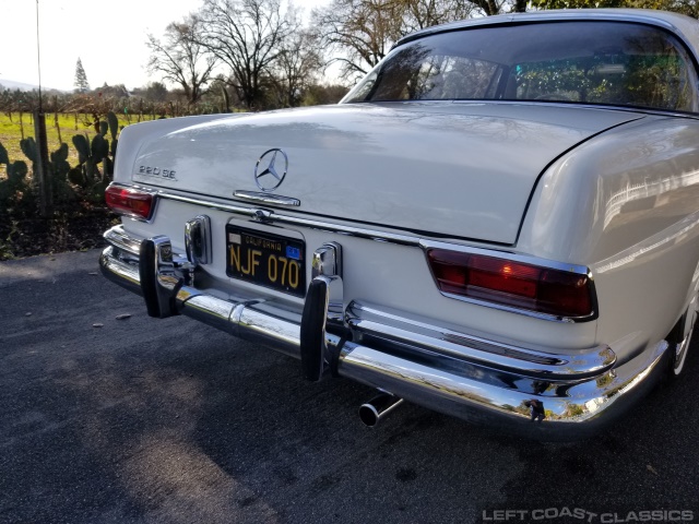 1965-mercedes-benz-220se-040.jpg