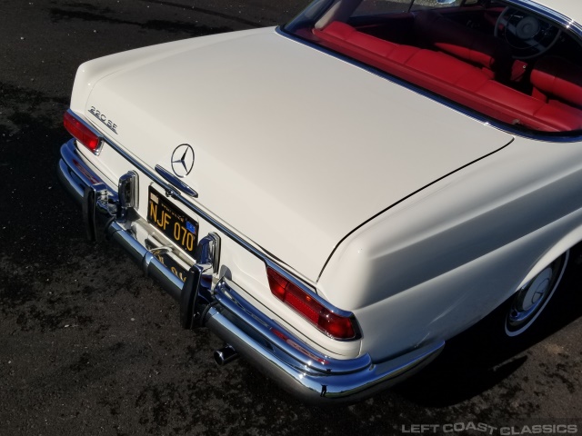 1965-mercedes-benz-220se-090.jpg