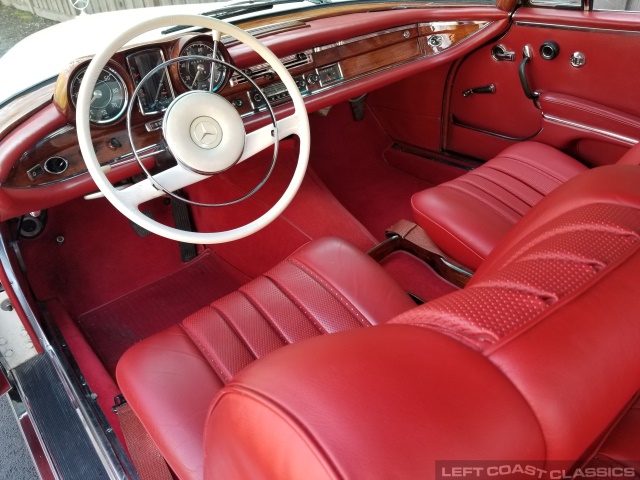 1965-mercedes-benz-220se-108.jpg