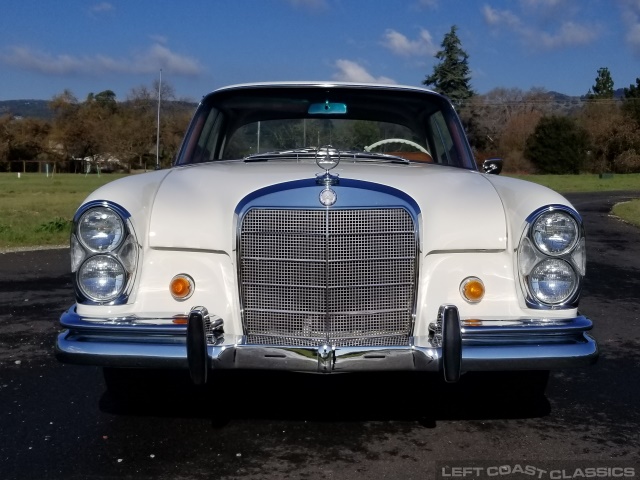 1965-mercedes-benz-220se-188.jpg