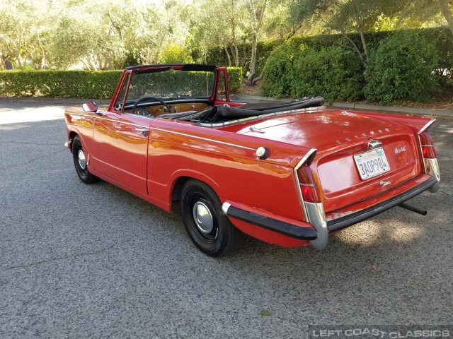 1965-triumph-herald-008.jpg