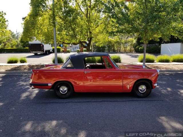 1965-triumph-herald-015.jpg