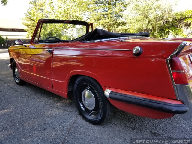 1965-triumph-herald-032.jpg