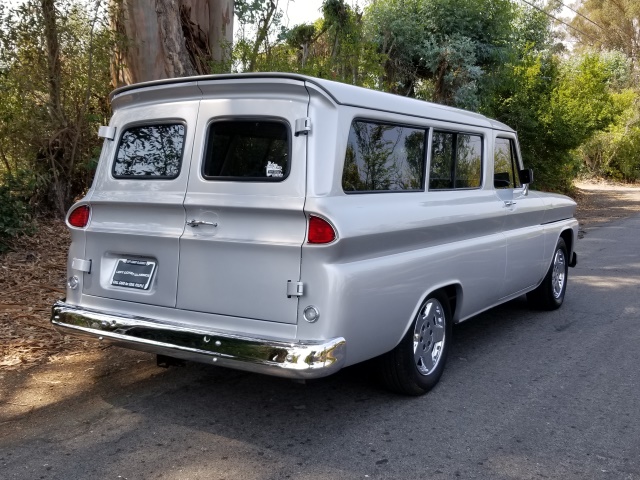 1966-chevrolet-suburban-025.jpg