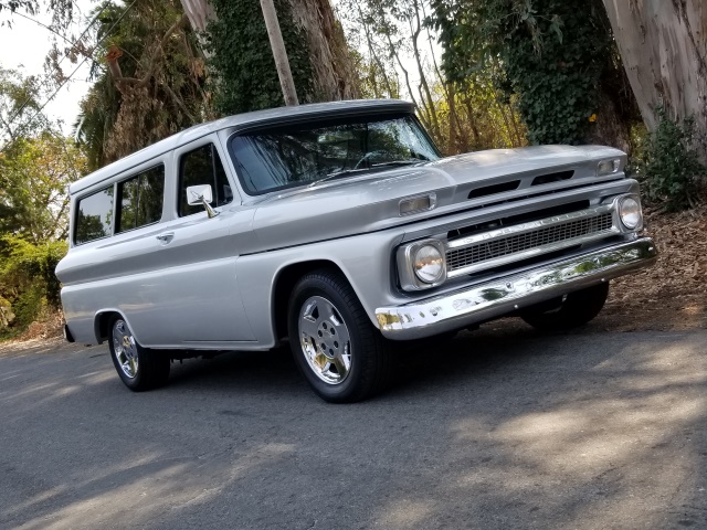 1966-chevrolet-suburban-039.jpg