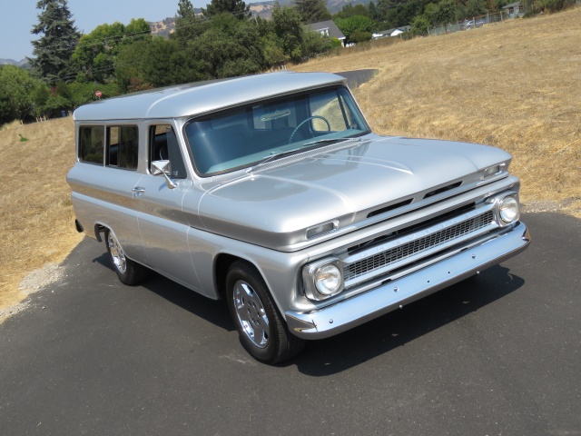 1966-chevrolet-suburban-249.jpg