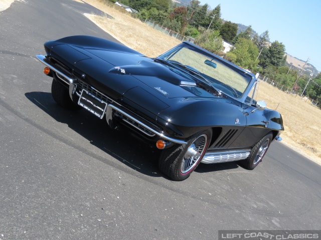 1966-corvette-stingray-009.jpg