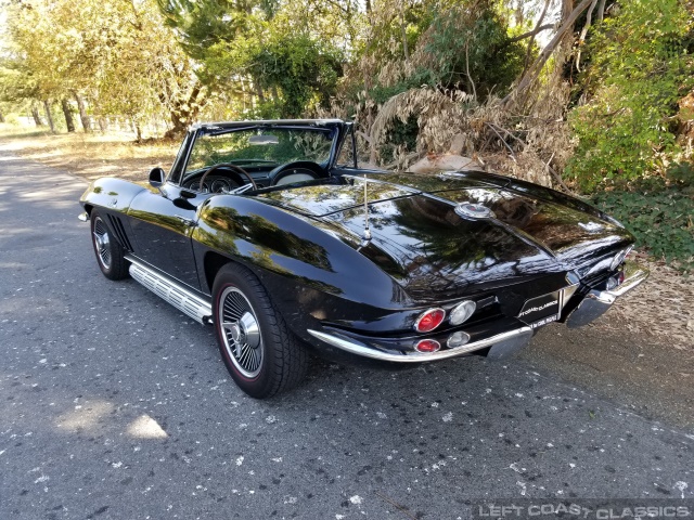 1966-corvette-stingray-017.jpg