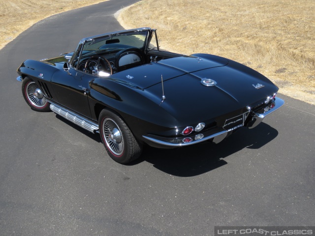 1966-corvette-stingray-022.jpg