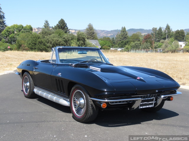 1966-corvette-stingray-036.jpg