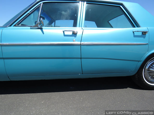 1966-ford-galaxie-custom-500-056.jpg