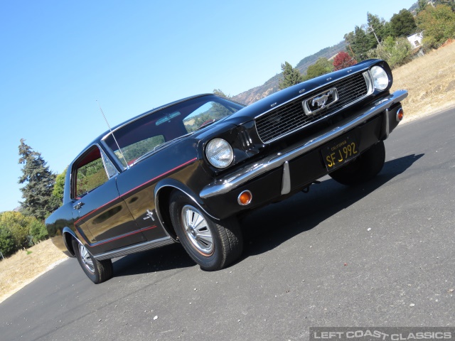 1966-ford-mustang-coupe-031.jpg