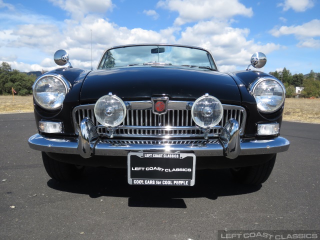 1966-mgb-roadster-003.jpg