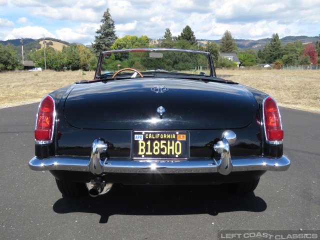 1966-mgb-roadster-023.jpg