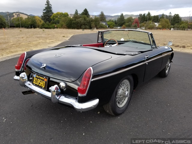 1966-mgb-roadster-030.jpg