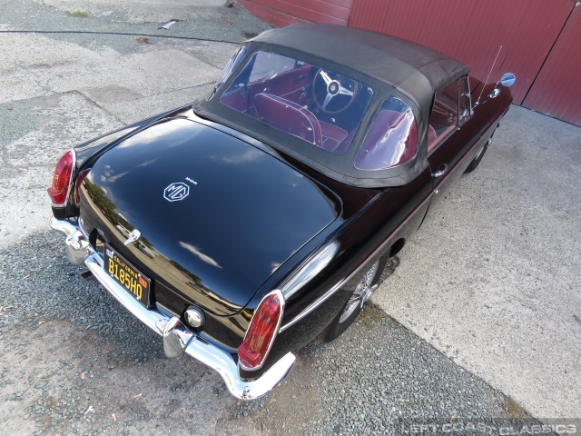 1966-mgb-roadster-034.jpg