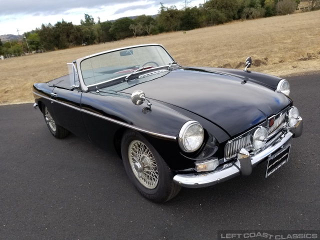 1966-mgb-roadster-043.jpg