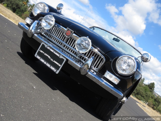 1966-mgb-roadster-052.jpg