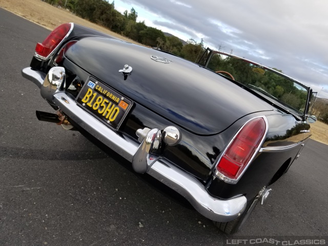 1966-mgb-roadster-055.jpg