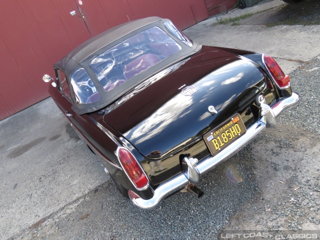 1966-mgb-roadster-095.jpg