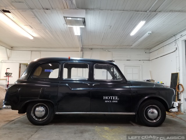 1967-austin-london-taxi-018.jpg