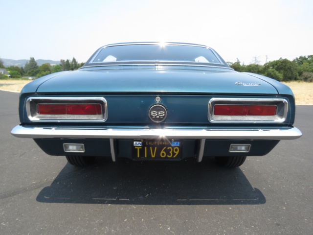 1967-chevrolet-camaro-ss-216.jpg