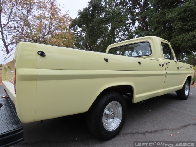 1967-ford-f100-pickup-046.jpg