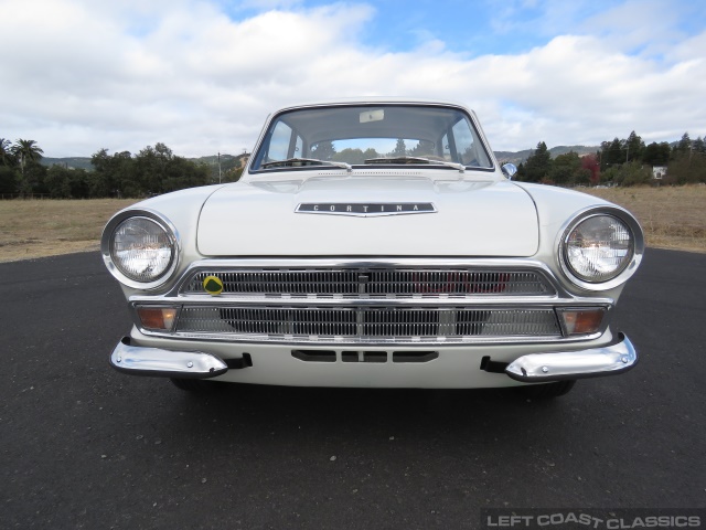 1967-lotus-cortina-002.jpg