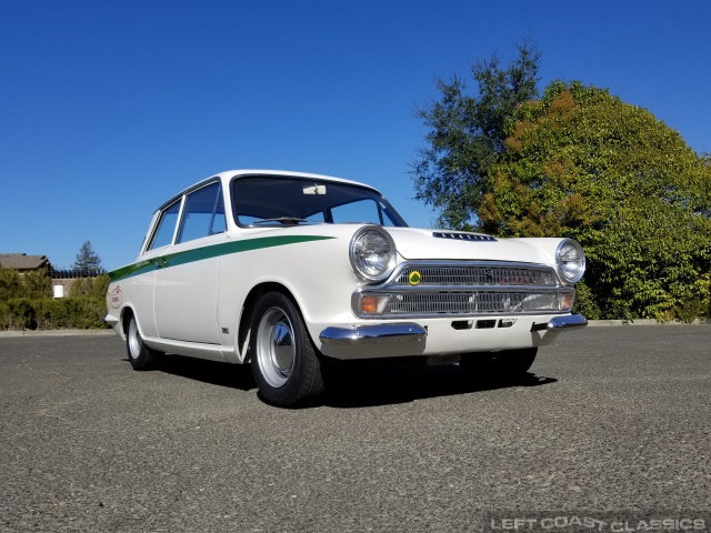 1967-lotus-cortina-042.jpg