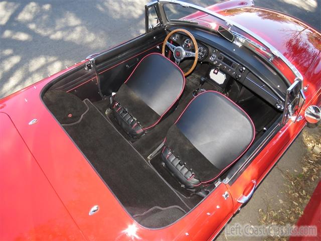 1967-mgb-roadster-213.jpg