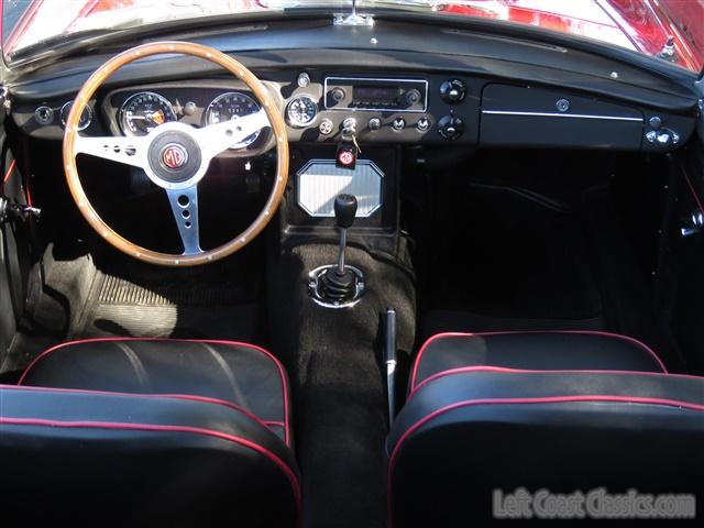 1967-mgb-roadster-231.jpg