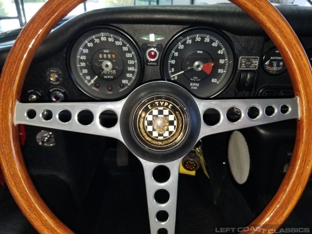 1969-jaguar-xke-114.jpg