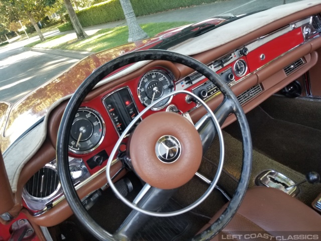 1970-mercedes-benz-280sl-093.jpg