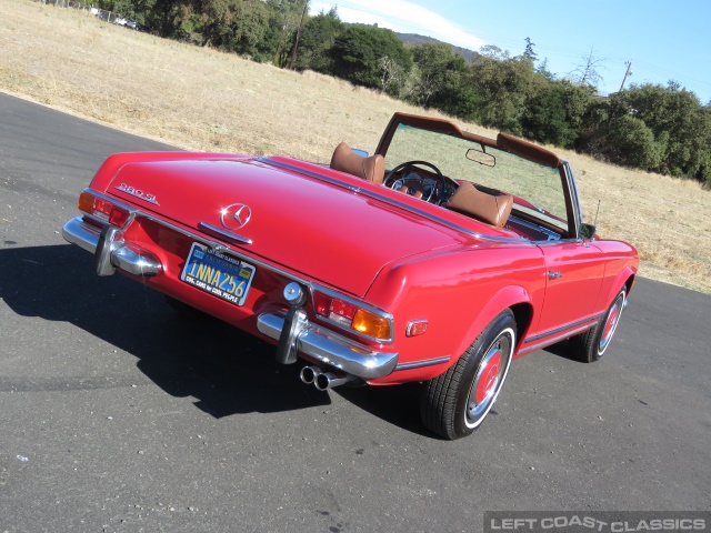 1970-mercedes-benz-280sl-189.jpg