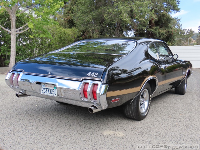 1970-olds-442-025.jpg