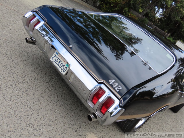 1970-olds-442-111.jpg