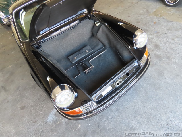 1970-porsche-911t-099.jpg