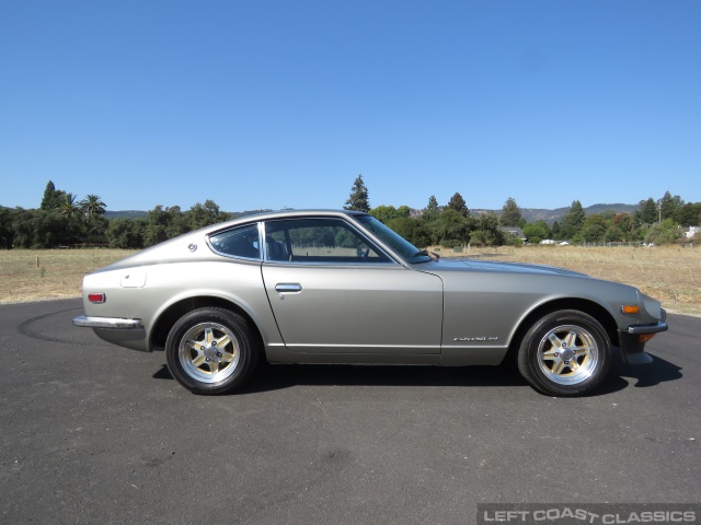 1971-datsun-240z-045.jpg