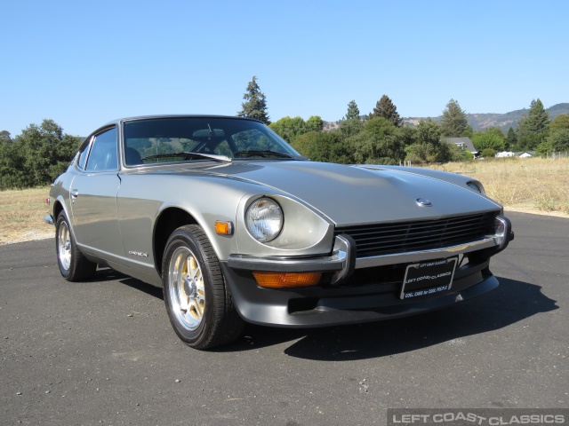 1971-datsun-240z-054.jpg