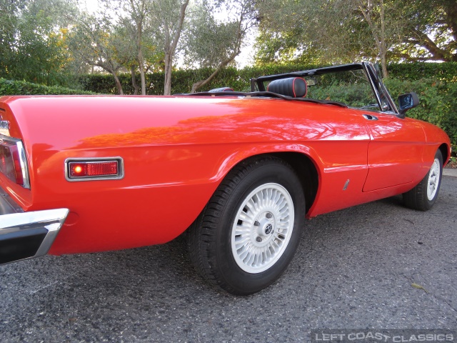 1974-alfa-romeo-spider-045.jpg