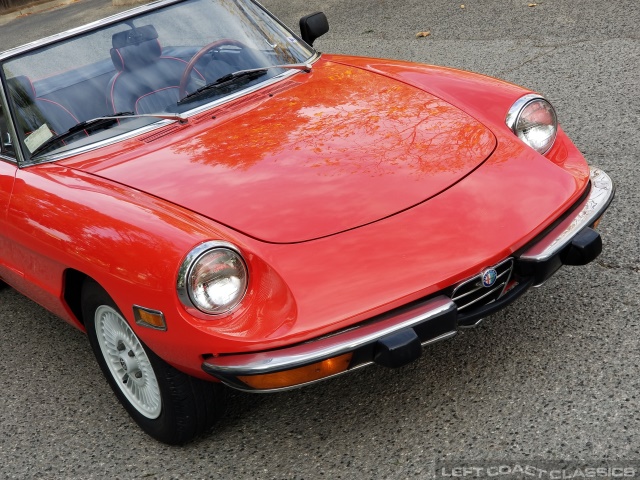 1974-alfa-romeo-spider-079.jpg