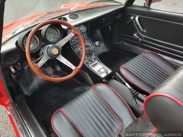 1974-alfa-romeo-spider-094.jpg